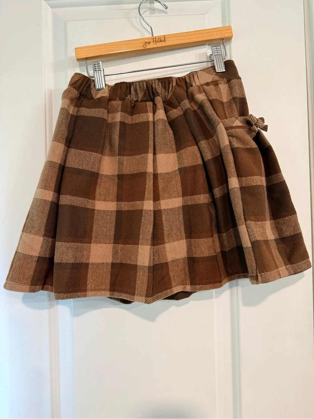 Tahari Girls Brown Tan Plaid Pleated Skirt Size 11/12 NWOT